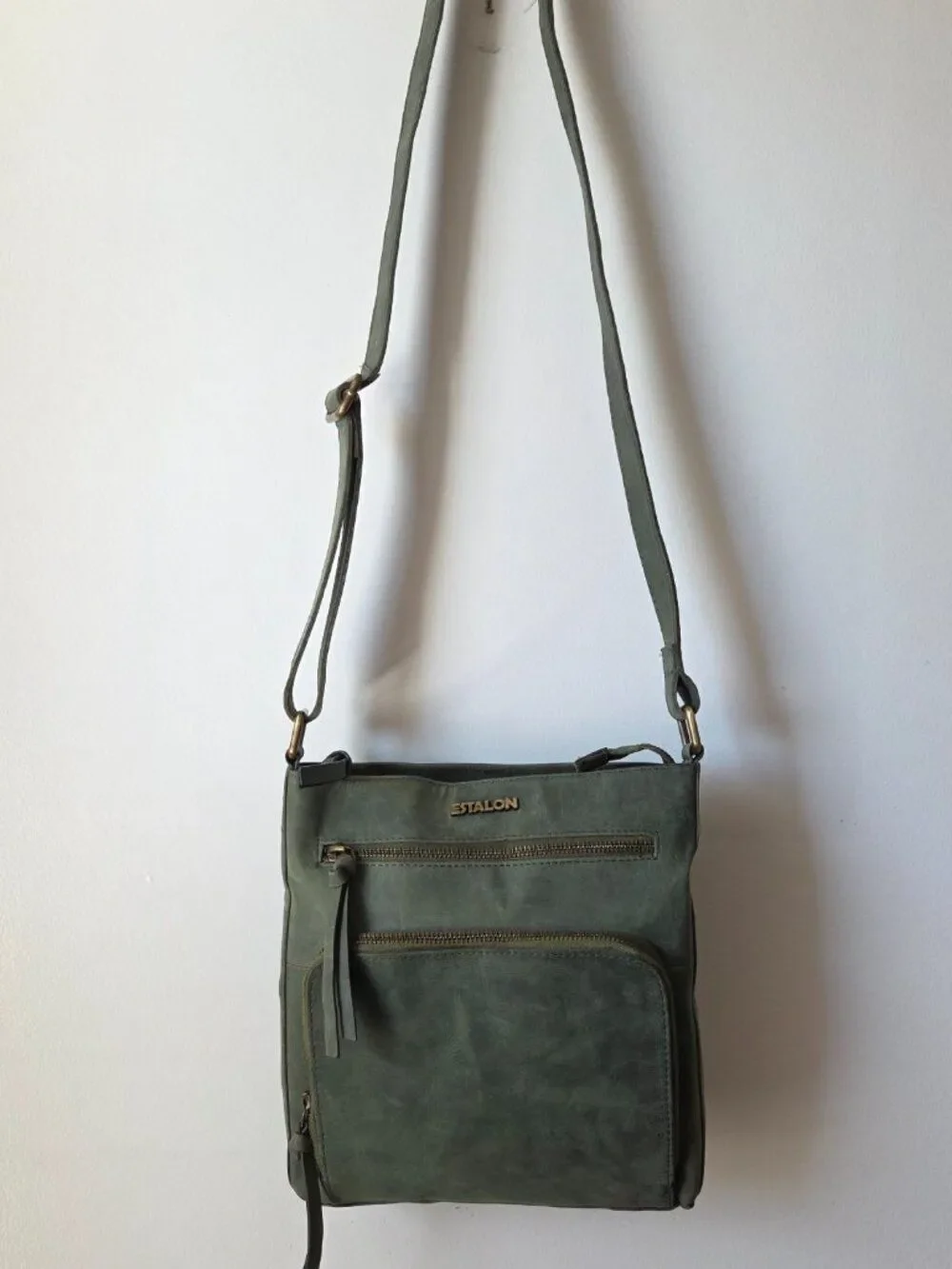 LIKE NEW NEVER USED ESTALON SAGE GREEN THICK GENUINE LEATHER CROSSBODY BAG